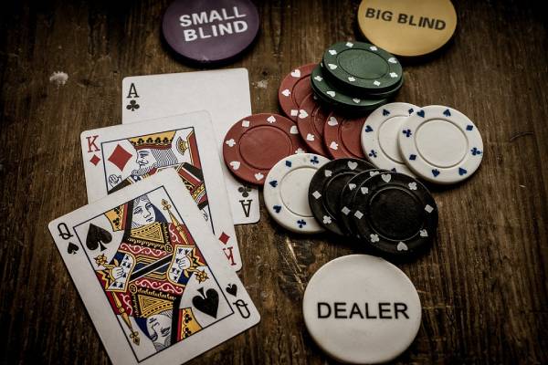 Are Online Poker Games Against Other Players or the House?