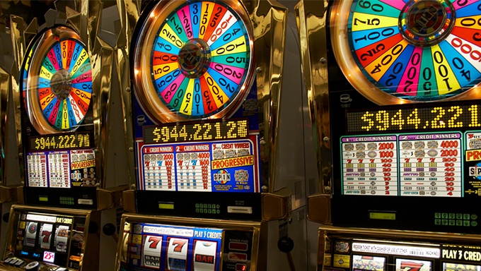Are land-based casino Progressive Jackpots connected to online ones?