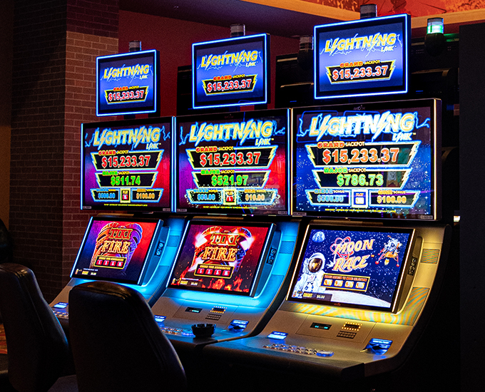 What are the different types of Slot Machines?